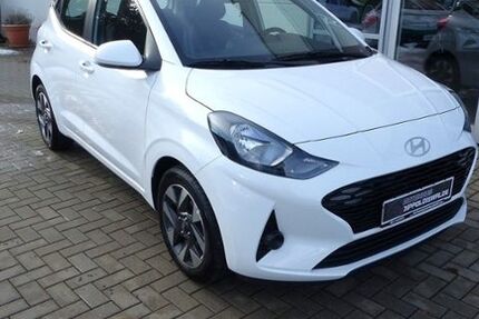 Hyundai i10 2.500 km 16.690 &euro; Dippoldiswalde 01744