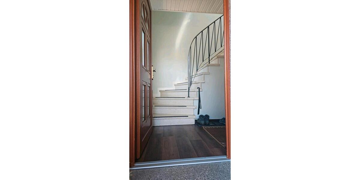 Mehrfamilienhaus, Wohnhaus Schwalmstadt - 8 Zimmer, 200 m&sup2;, 350.000&euro; | Angebot:27098026
