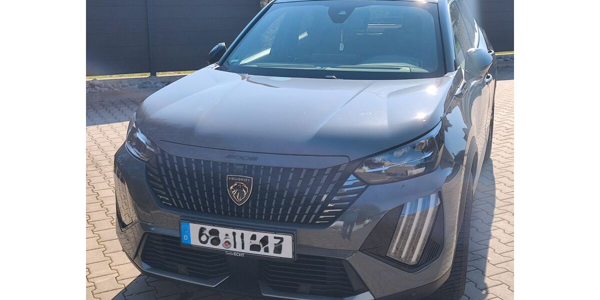 Peugeot 2008 26.500 km 20.500 &euro; Büren 33142