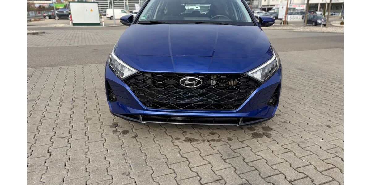 Hyundai i20 20.400 km 14.995 &euro; Reutlingen 72762