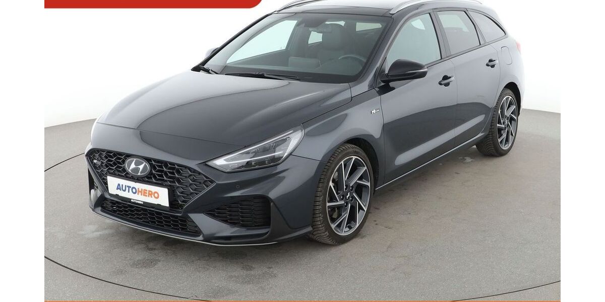 Hyundai i30 51.814 km 18.680 &euro; Dresden 01187