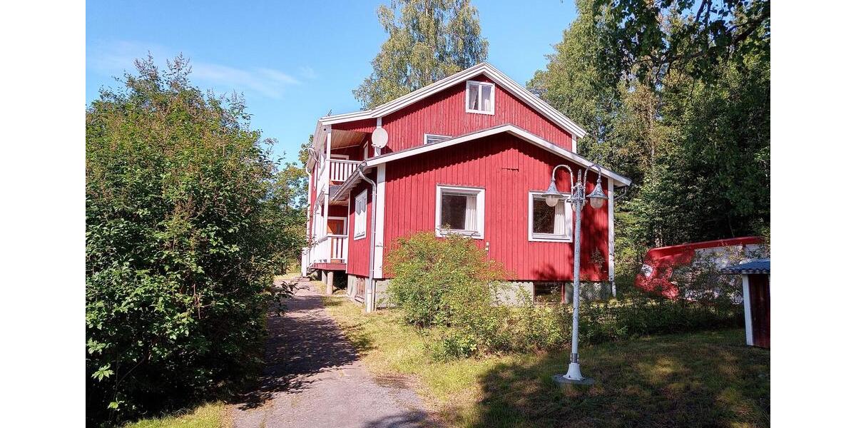 Einfamilienhaus Spremberg - 4 Zimmer, 220 m&sup2;, 85.000&euro; | Angebot:27416000