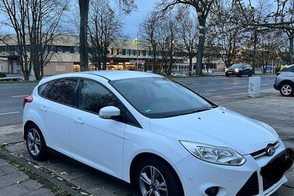 Ford Focus 51.709 km 4.600 € Aachen 52072