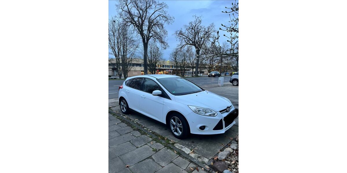 Ford Focus 51.709 km 4.600 € Aachen 52072