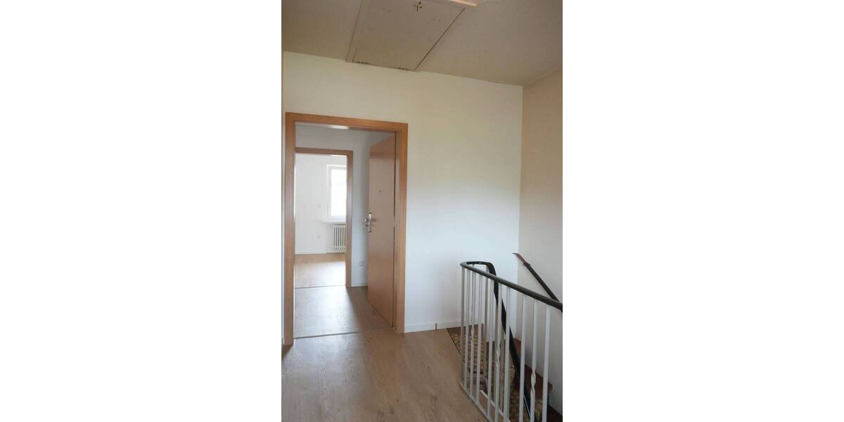 Etagenwohnung Bremen Mahndorf - 3 Zimmer, 90 m&sup2;, 985&euro; | Angebot:26887691