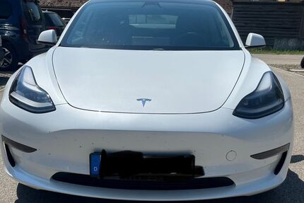 Tesla Model 3 103.800 km 26.500 &euro; Herrieden 91567