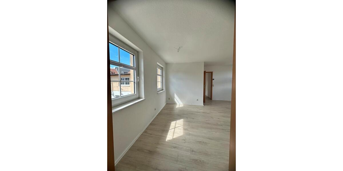 Dachgeschoßwohnung Gützkow - 3 Zimmer, 75 m&sup2;, 980&euro; | Angebot:26441629