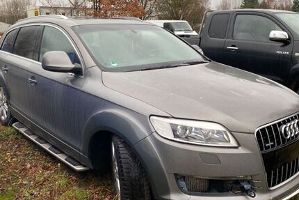 Audi Q7 320.000 km 3.990 € Chemnitz 09114