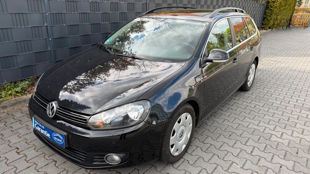 VW Golf 114.000 km 7.998 &euro; Markkleeberg 04416