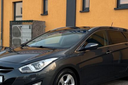 Hyundai i40 234.000 km 6.980 € Berlin 13587