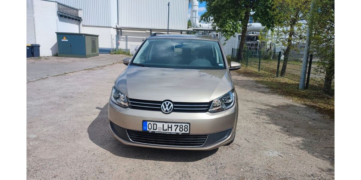 VW Touran 74.000 km 10.900 &euro; Ahrensburg 22926