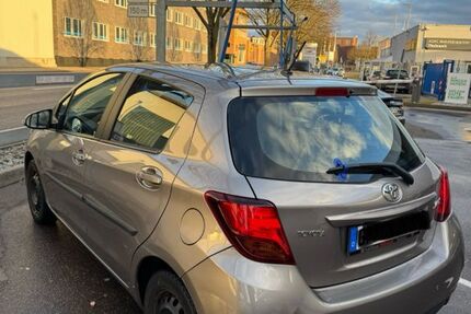 Toyota Yaris 132.000 km 10.200 &euro; Uhingen 73066