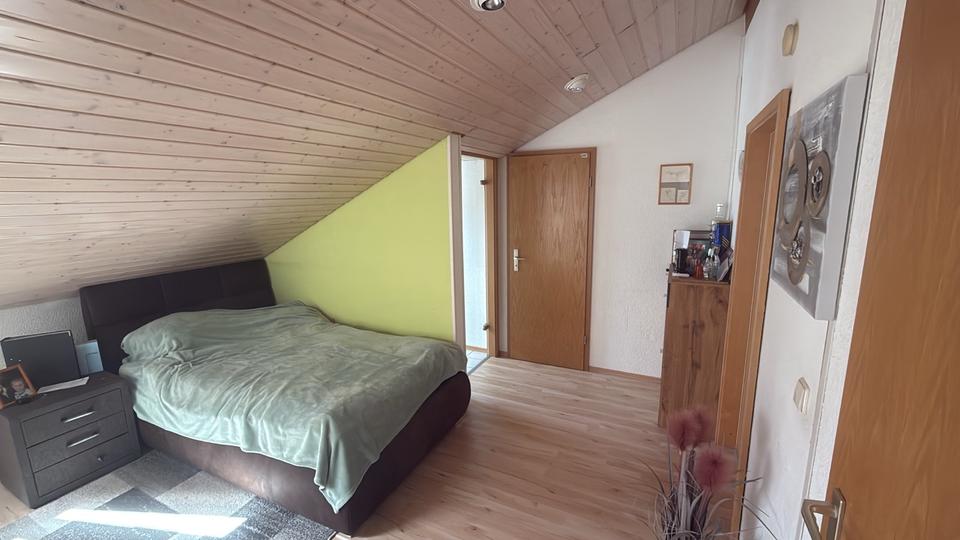 Reihenhaus Aldingen - 6 Zimmer, 170 m&sup2;, 410.000&euro; | Angebot:26483085