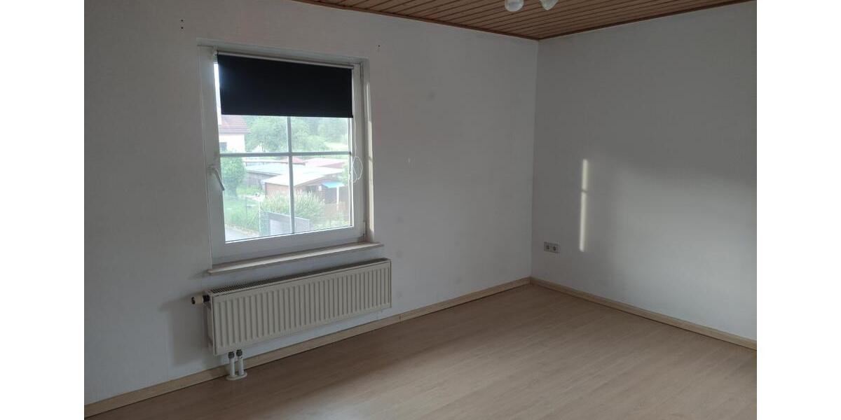 Etagenwohnung Burkardroth - 4 Zimmer, 89 m&sup2;, 550&euro; | Angebot:24465468