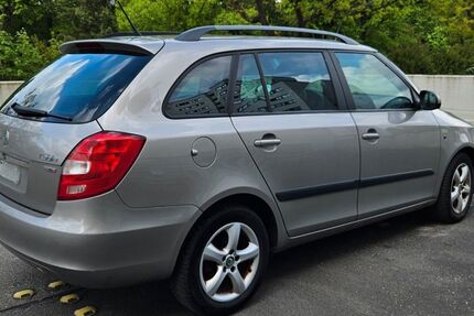 Skoda Fabia 203.000 km 2.999 &euro; Berlin 13357
