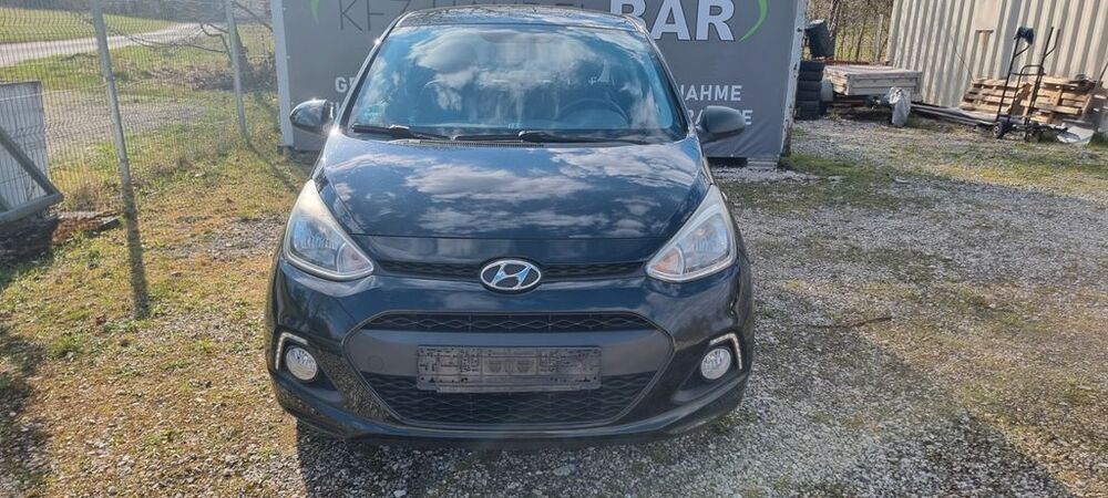 i10