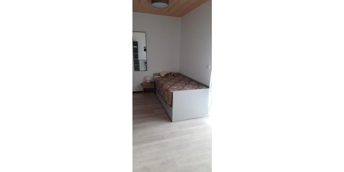 Etagenwohnung Raunheim - 3 Zimmer, 12 m&sup2;, 450&euro; | Angebot:24841860