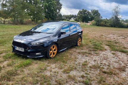 Ford Focus 172.000 km 9.500 &euro; Niesky 02906