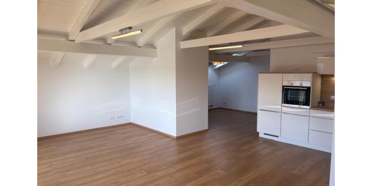Etagenwohnung Rinchnach - 4 Zimmer, 130 m&sup2;, 990&euro; | Angebot:25542986