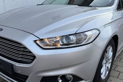 Ford Mondeo 163.500 km 7.490 € Bergisch Gladbach 51467