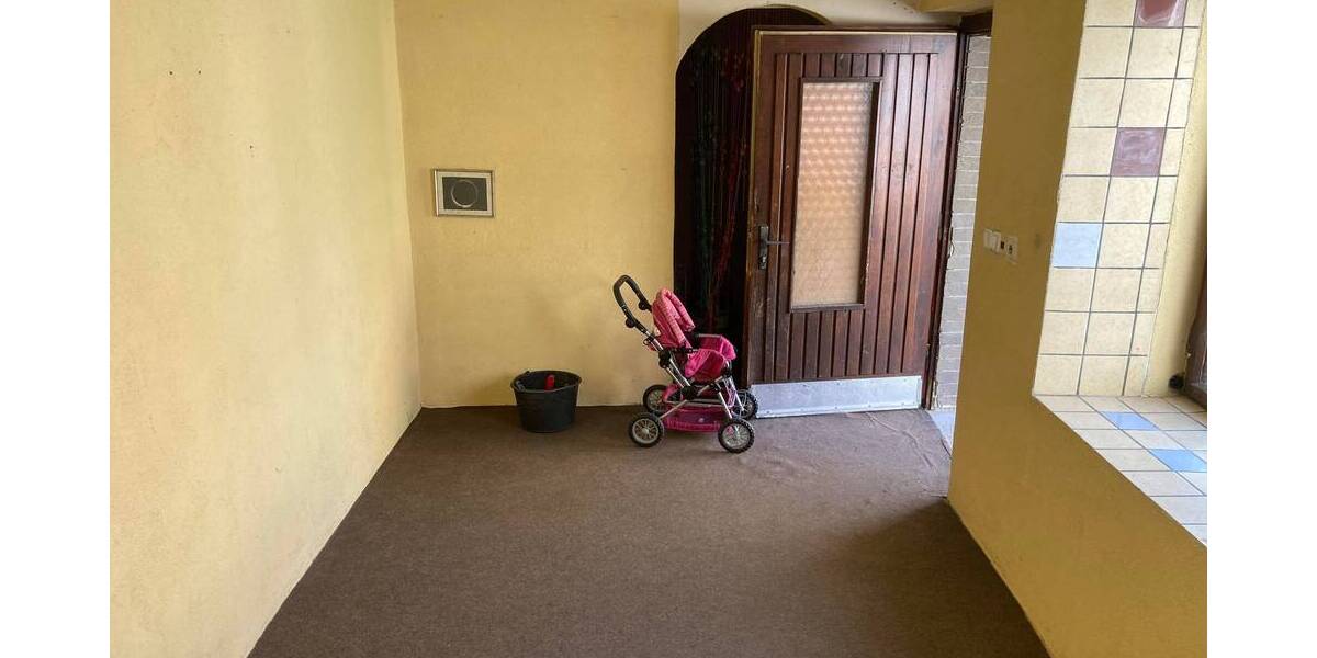 Doppelhaushälfte Sangerhausen - 6 Zimmer, 130 m&sup2;, 69.000&euro; | Angebot:25743667