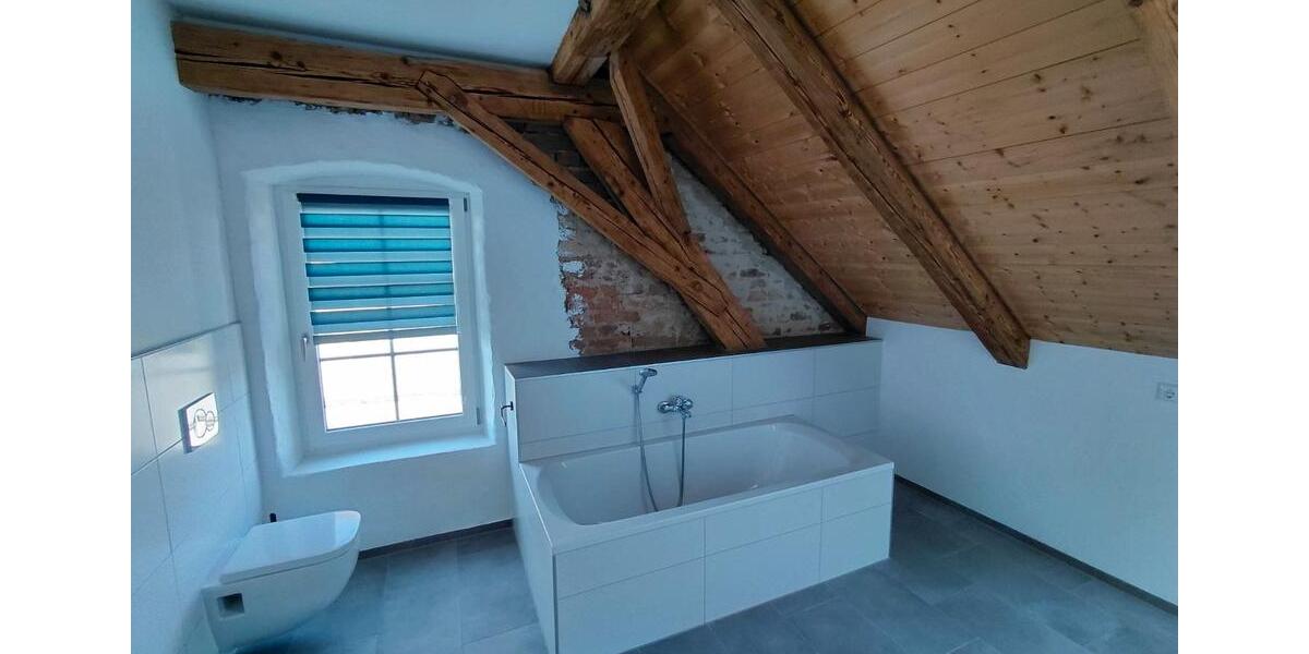 Dachgeschoßwohnung Jandelsbrunn - 4 Zimmer, 129 m&sup2;, 820&euro; | Angebot:26067068