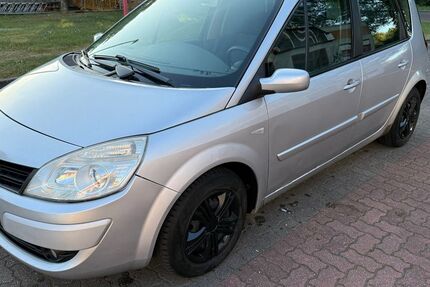 Renault Scenic 189.000 km 2.990 &euro; Rathenow 14712