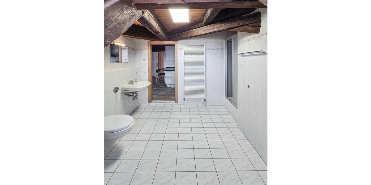 Etagenwohnung Brackenheim - 3 Zimmer, 87 m&sup2;, 890&euro; | Angebot:26400787