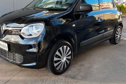 Renault Twingo 45.360 km 9.899 &euro; Dessau-Roßlau 06847