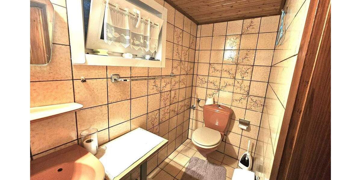 Reihenendhaus Trier Weismark-Feyen - 7 Zimmer, 155 m&sup2;, 449.000&euro; | Angebot:25743585