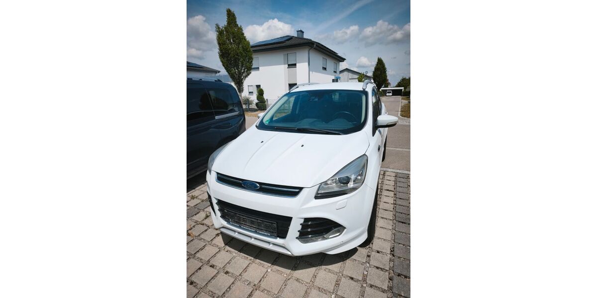 Ford Kuga 126.500 km 9.900 &euro; Mindelheim, Deutschland 87719