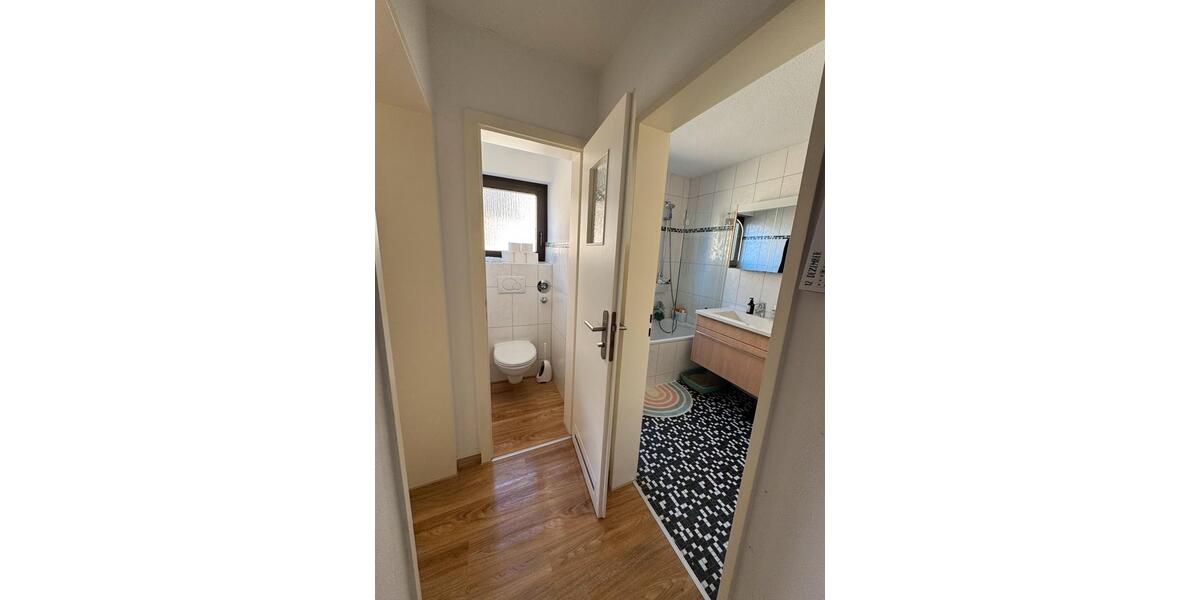 Etagenwohnung Weinsberg - 2.5 Zimmer, 58 m&sup2;, 232.000&euro; | Angebot:27300103