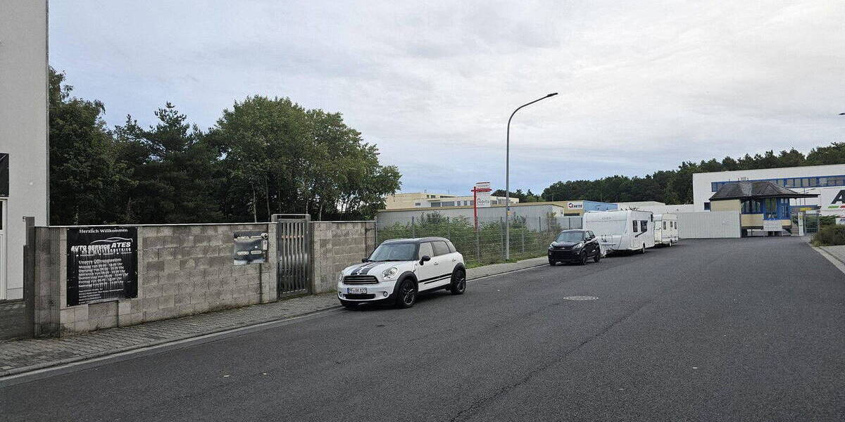 Gewerbegrundstück in hervorragender Lage zimmer