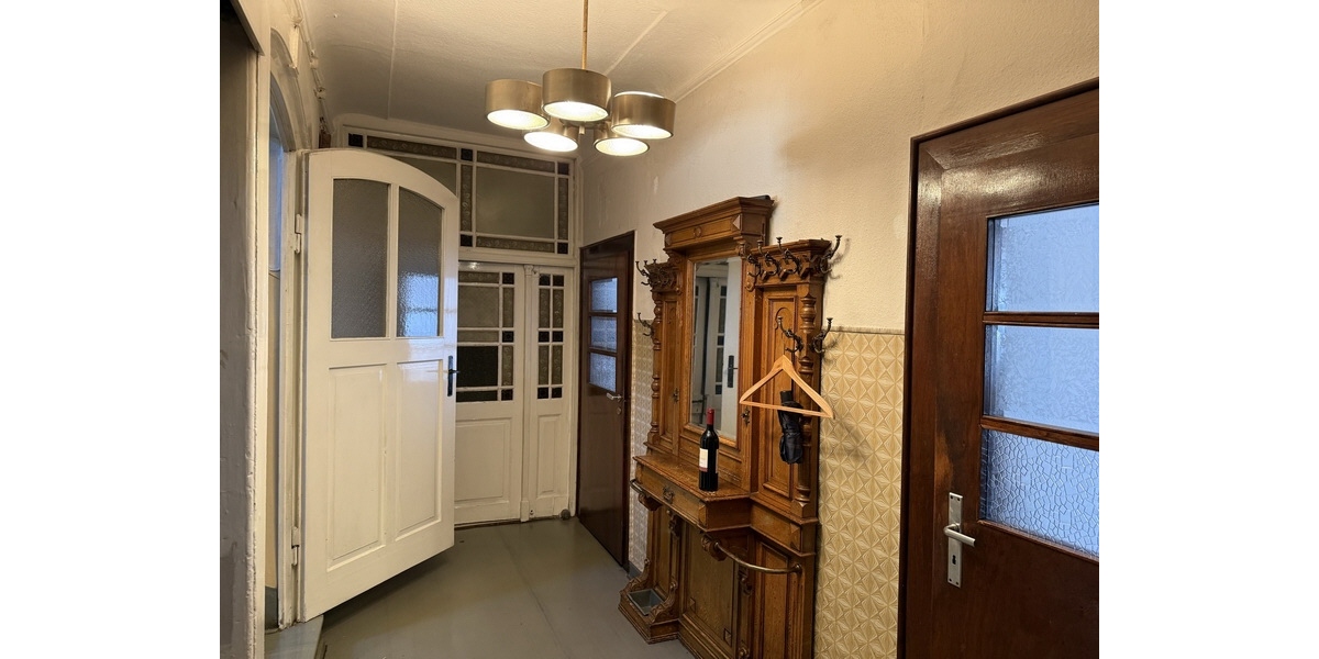 Charaktervolles Haus mit Potenzial - Mehrfamilienhaus, Wohnhaus Ohrdruf Marktstraße | Angebot:22431947