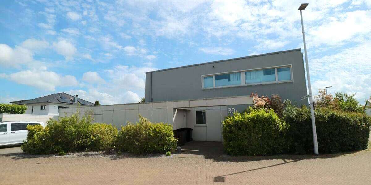 Einfamilienhaus Dormagen Hackenbroich - 6 Zimmer, 207 m&sup2;, 2.400&euro; | Angebot:26680440