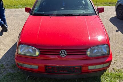 VW Golf 129.000 km 1.400 &euro; Leezdorf 26529