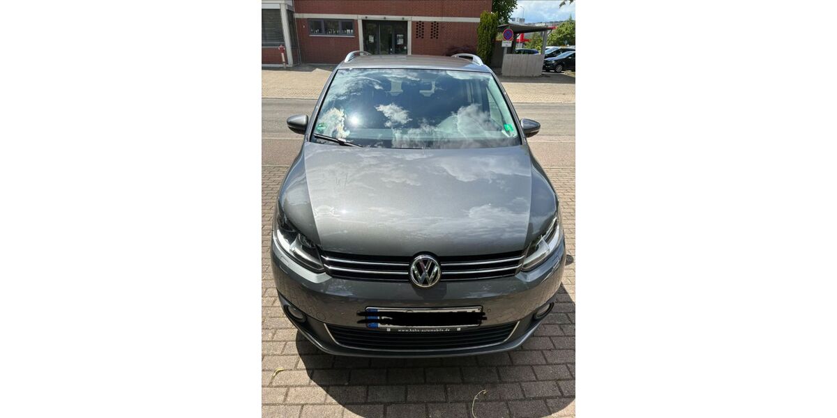 VW Touran 138.808 km 8.790 &euro; Süßen 73079