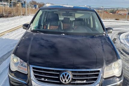 VW Touran 333.000 km 2.900 &euro; Göttingen 37079