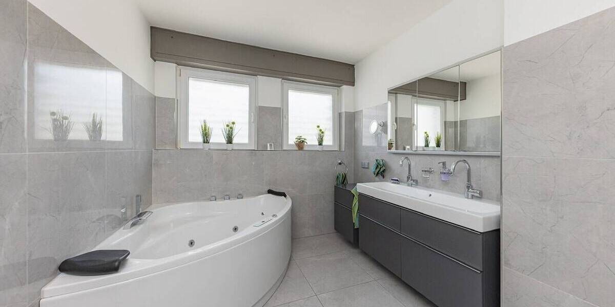 Reihenmittelhaus Gevelsberg - 6 Zimmer, 135 m&sup2;, 469.000&euro; | Angebot:25675602