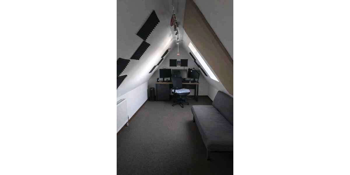 Dachgeschoßwohnung Norderstedt Friedrichsgabe - 3 Zimmer, 88 m&sup2;, 1.200&euro; | Angebot:25392347