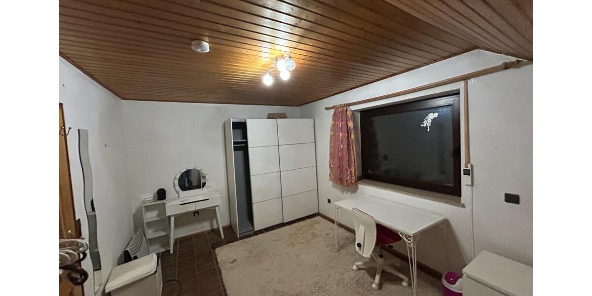 Einfamilienhaus Hamminkeln - 6.5 Zimmer, 220 m&sup2;, 450.000&euro; | Angebot:26135776