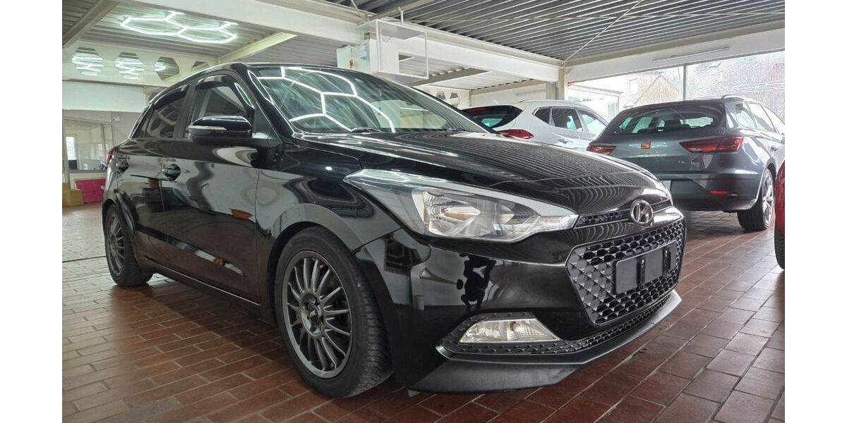 Hyundai i20 151.189 km 6.300 &euro; Hof 95032