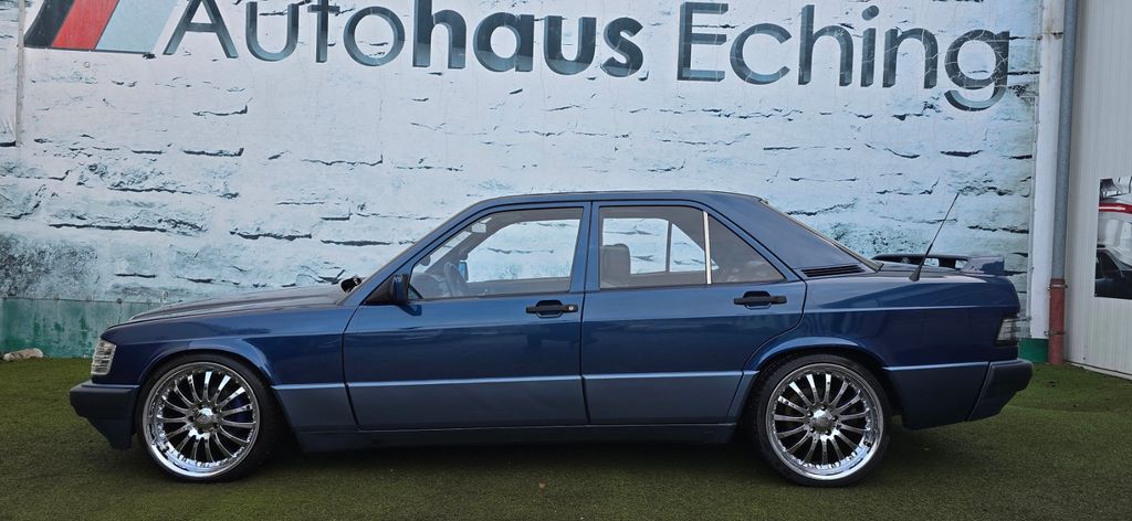 Mercedes-Benz 190 211.040 km 12.950 &euro; Eching 85386