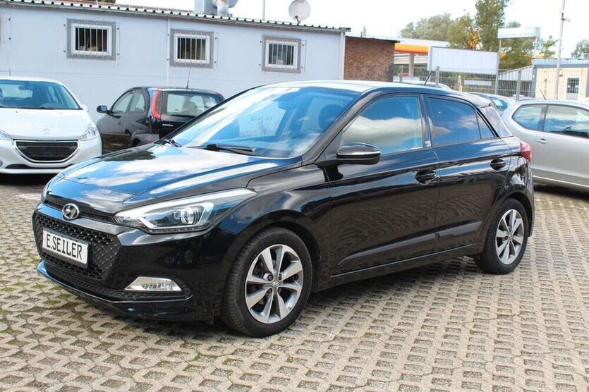 i20