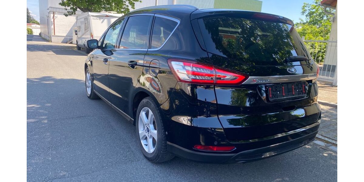 Ford S-Max 183.000 km 10.900 &euro; Nürnberg 90431