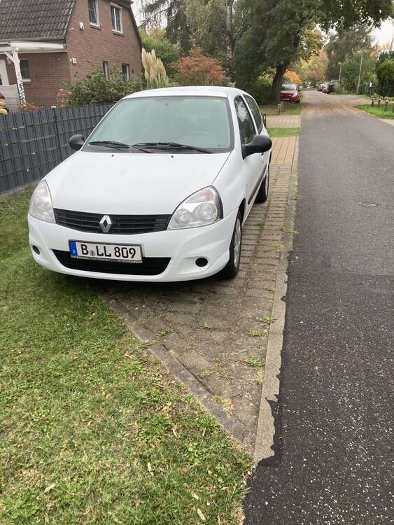Renault Clio 82.400 km 4.750 € Teltow 14513