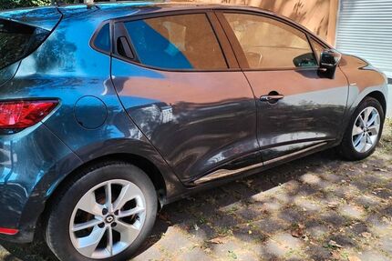 Renault Clio 100.000 km 7.900 &euro; Offenburg 77654