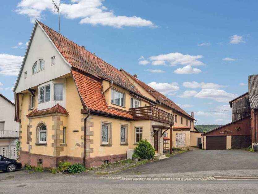 Haus zum Kaufen in Kronach 250.000 € 300 m²