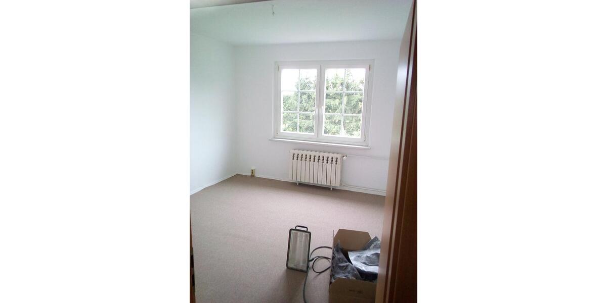 Reihenhaus Steinhöfel - 5 Zimmer, 130 m&sup2;, 1.250&euro; | Angebot:25299201