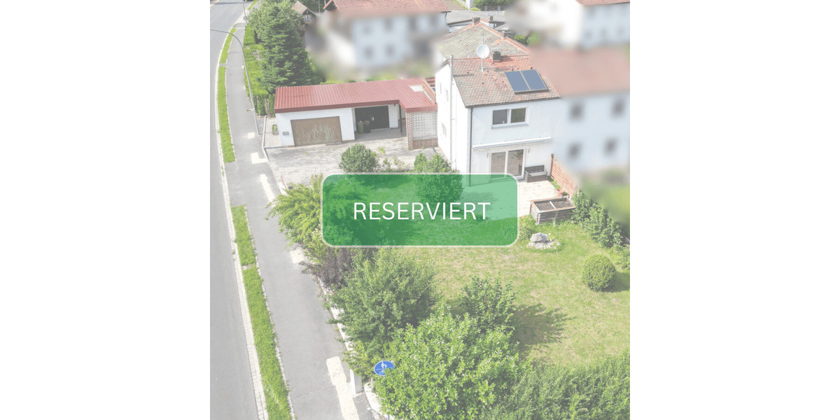 Sanierte Doppelhaushälfte mit Energieplus, großen Garagen und extra Büro 5 zimmer